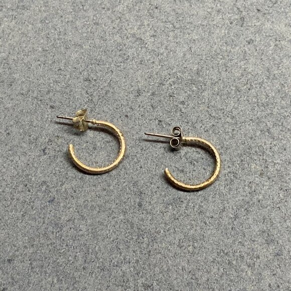 Textured Hoop Pierced Earrings 0.75 In Small Silver Minimalist - Picture 3 of 4